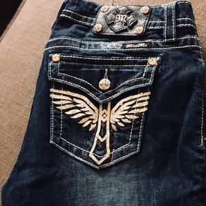 Miss Me Embellished Boyfriend Capri Jeans Size 30